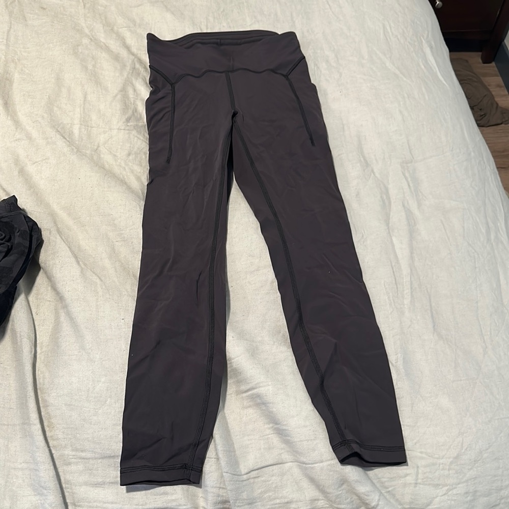 Lululemon leggings with pockets